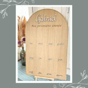 Grand panneau en bois (80x50cm) pour photos (10x15cm) - Ma Première Année