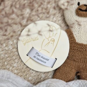 Porte bracelet de naissance personnalisé - plaque en bois gravé pour bracelet d'hôpital