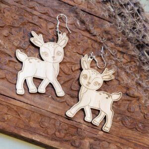 Boucles d'oreilles - Reines en bois gravé